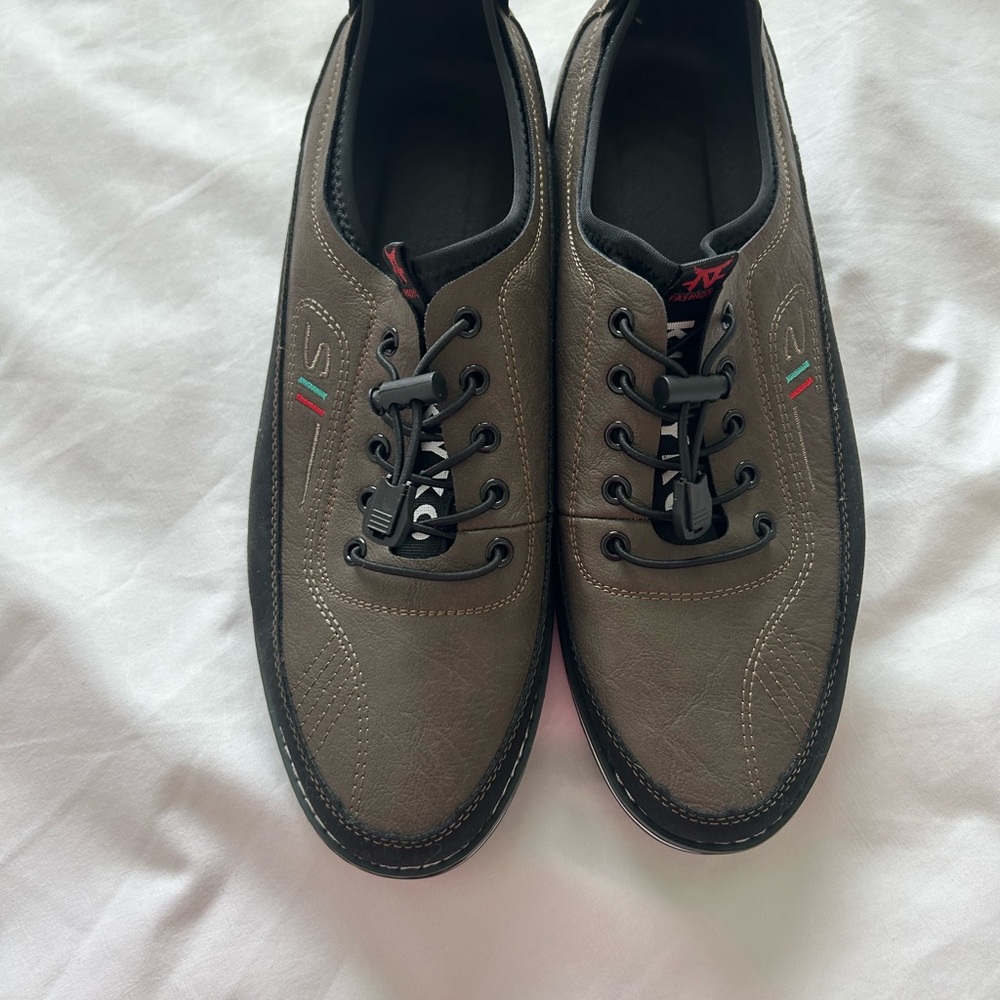 Skechers Men's Black and Gray Sneakers